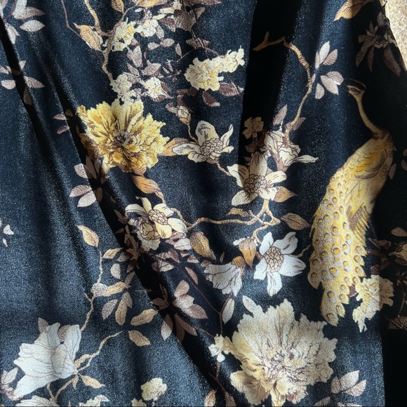 PLT x Kourtney Kardashian Floral Bodycon US2 - Picture 2 of 3